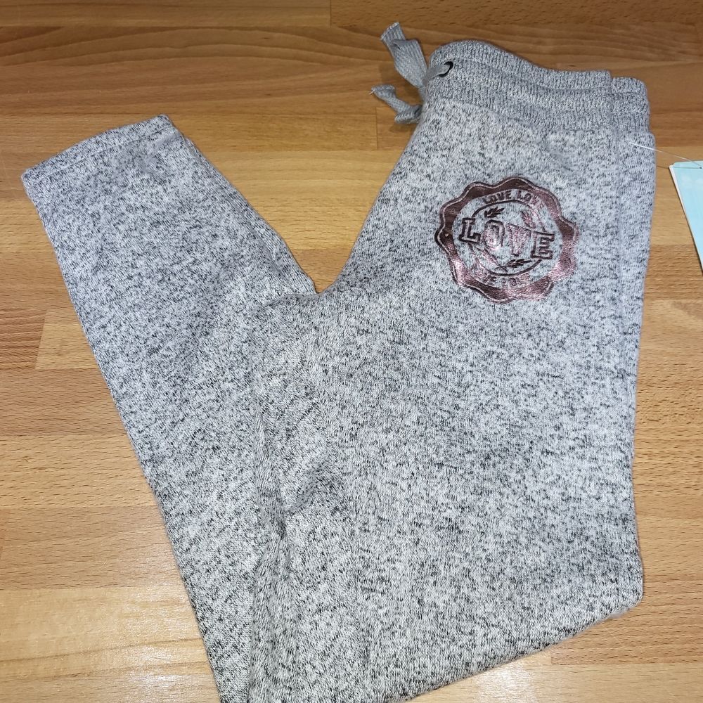 NWT Girls Size Xs 6/6x Inspired Hearts Heather Gray Kids Joggers